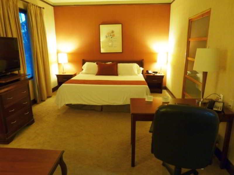 Eurobuilding Express Maiquetia Hotel Екстериор снимка A typical room at the hotel