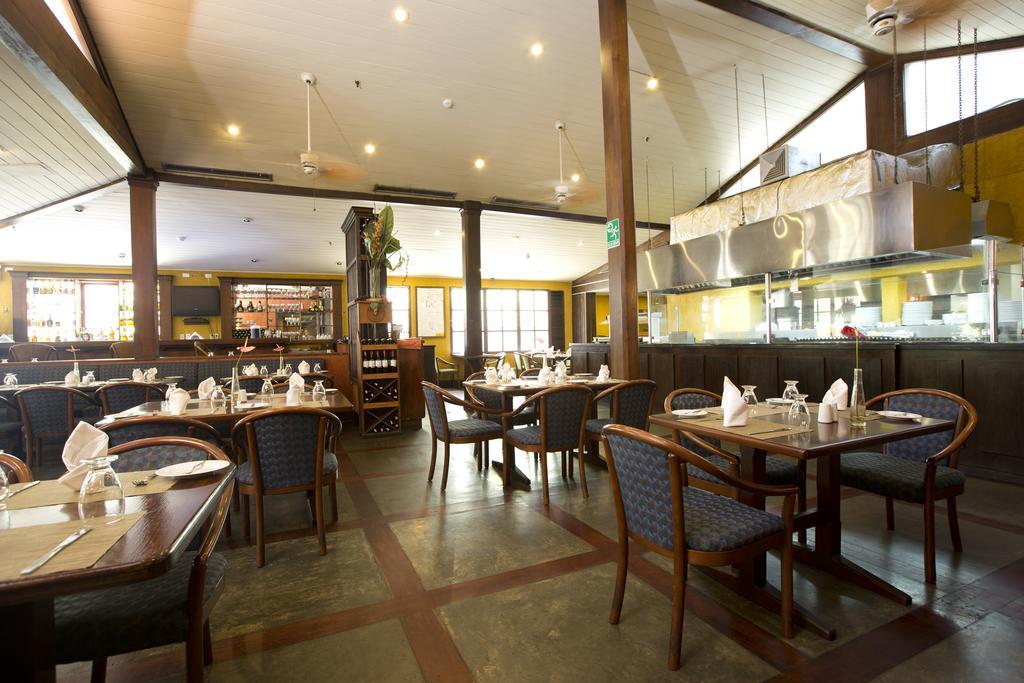 Eurobuilding Express Maiquetia Hotel Екстериор снимка The interior of the restaurant